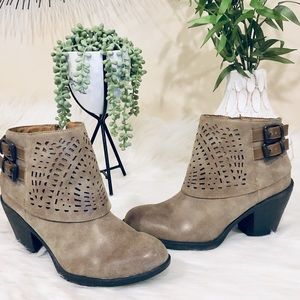 NWB Pandora Twine Tan Booties